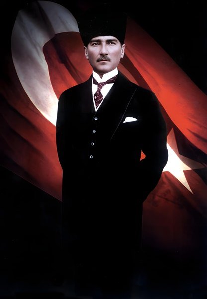 Atatürk Un Türk Bayrağı Gölgesinde Portresi Canvas Tablo